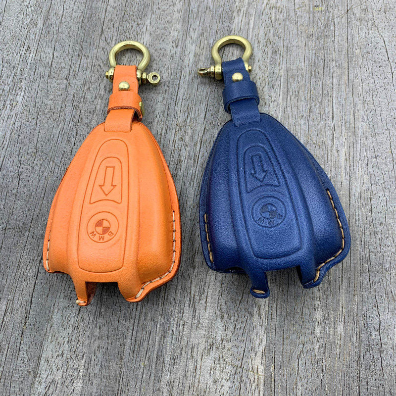 Side profile of BMW R18 Classic custom-molded leather key fob cover
