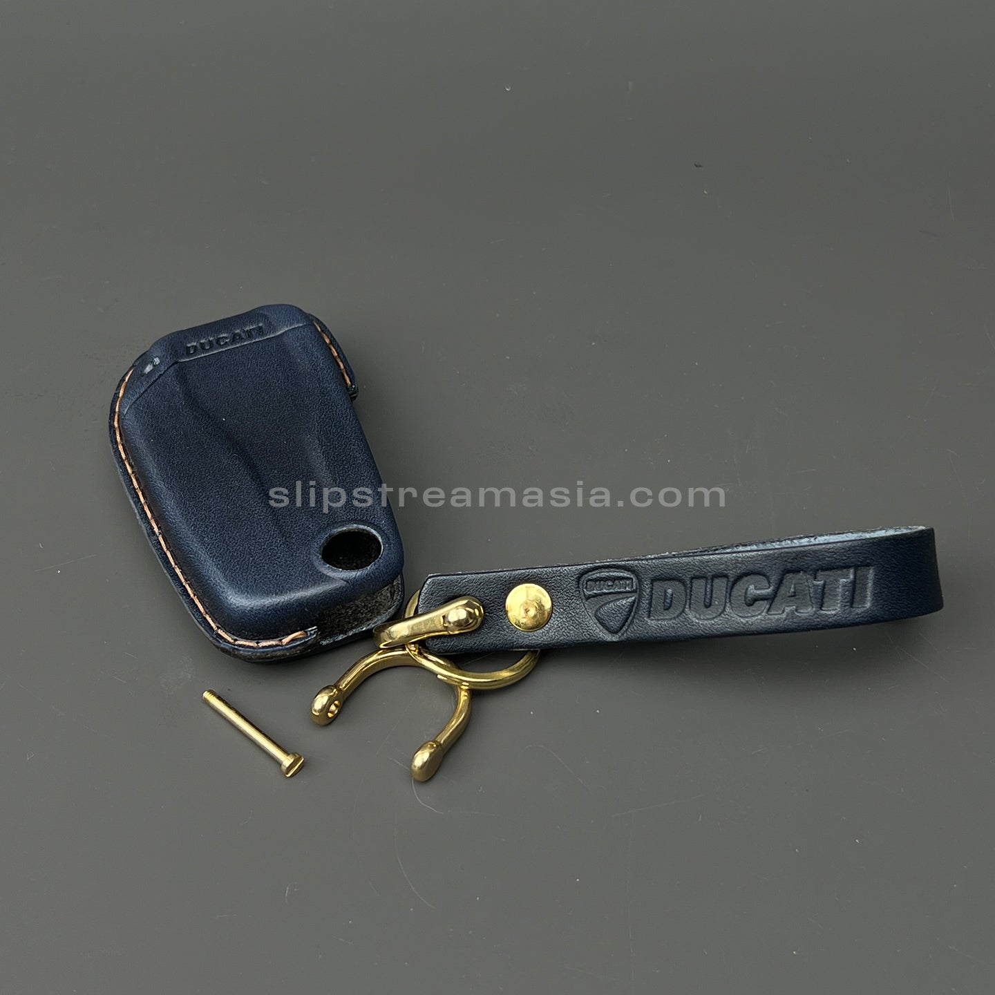 Ducati Key Leather Case Set – Handcrafted Full-Grain Leather Covers with Optional Lanyard