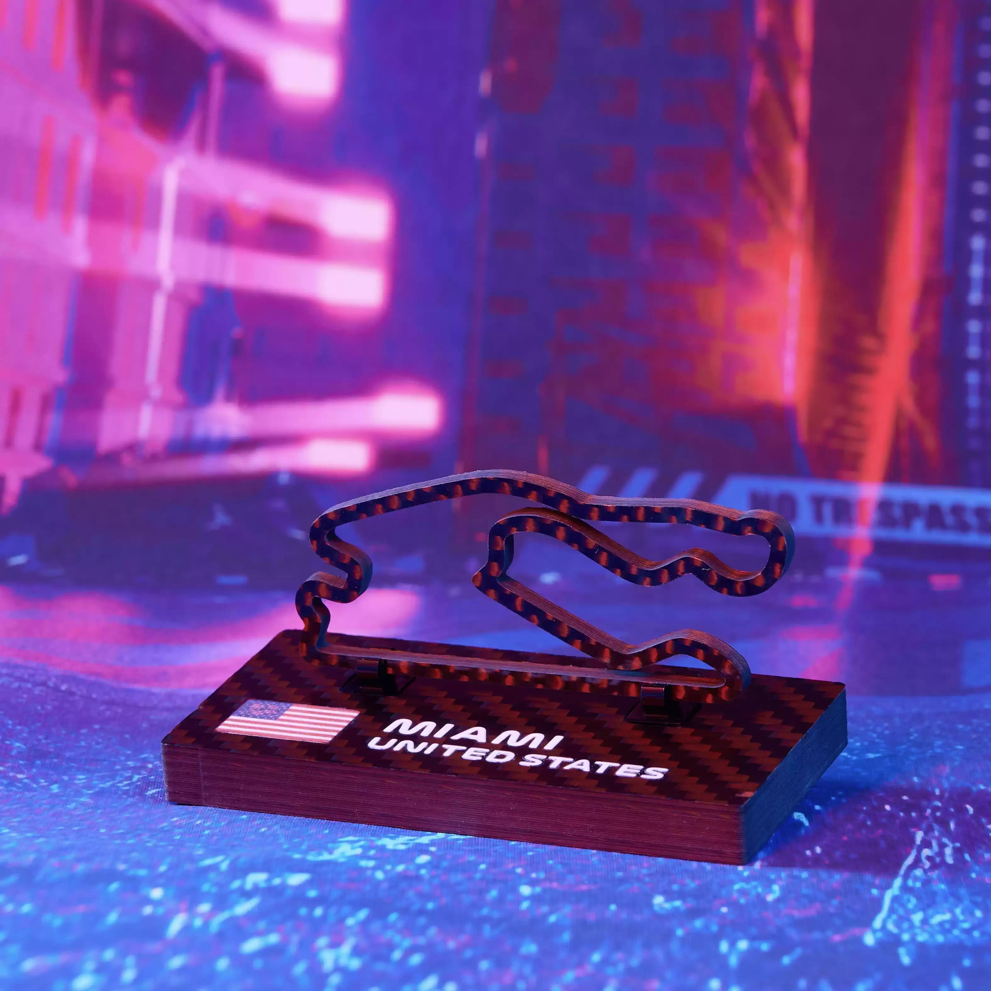 USA Miami F1 Circuit Track Ornament - Carbon Fiber Desk Decor