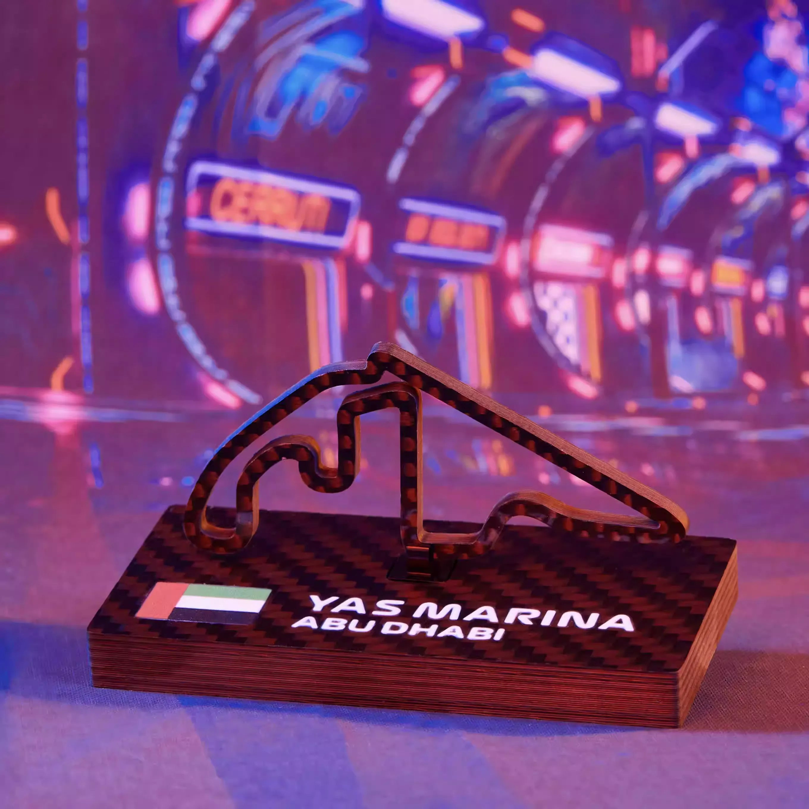 Bahrain Sakhir F1 2026 Circuit Track Ornament - Carbon Fiber Desk Decor